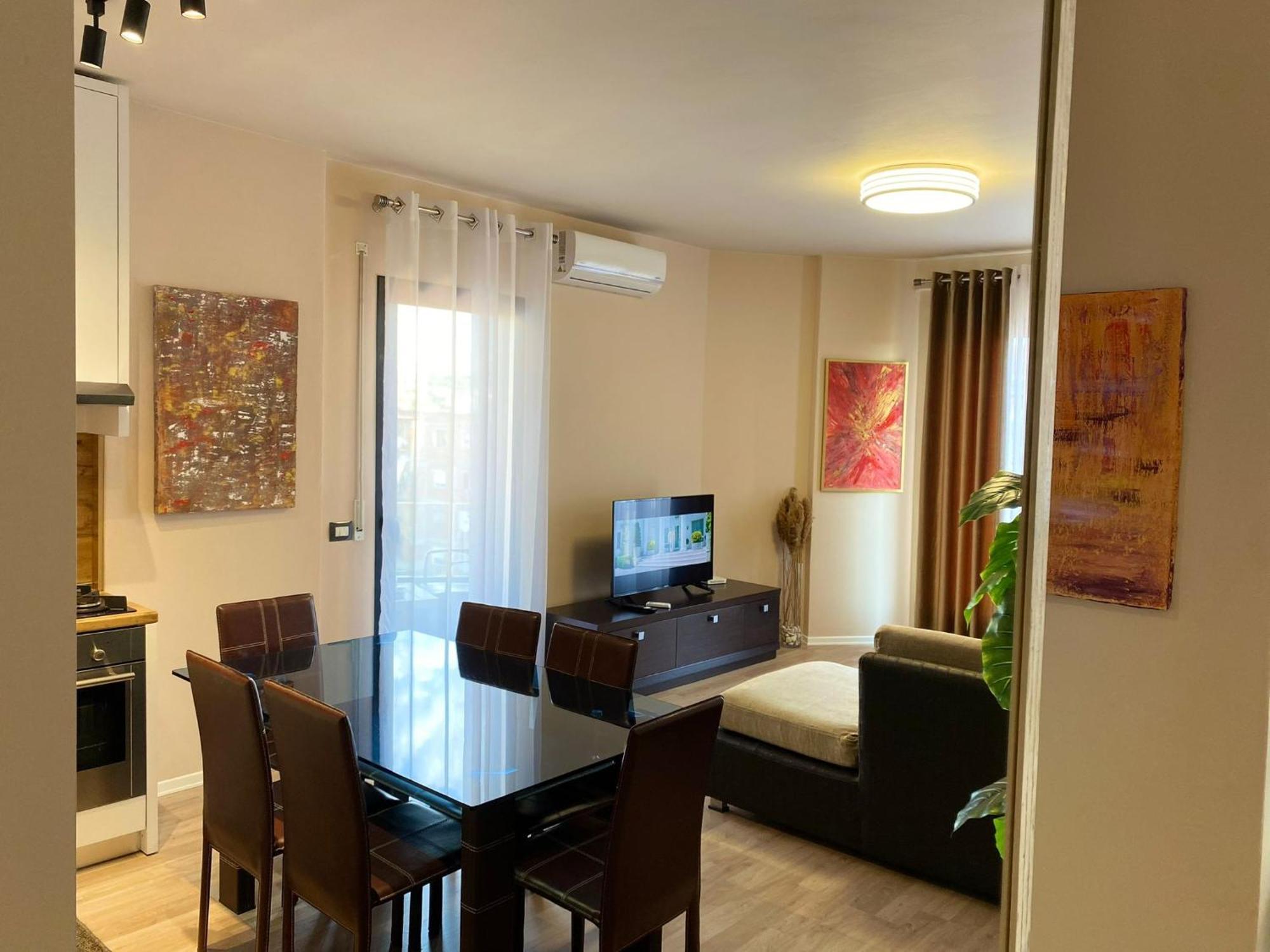 Nemis Apartments In The Centre Of Tirana Four Free Parking Exterior photo