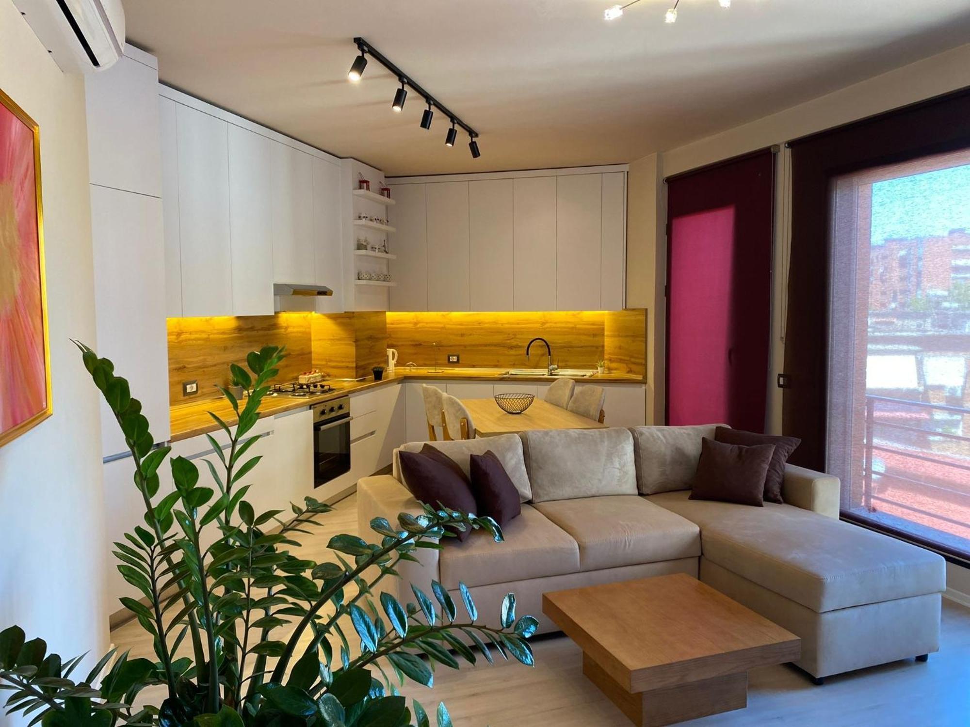 Nemis Apartments In The Centre Of Tirana Four Free Parking Exterior photo